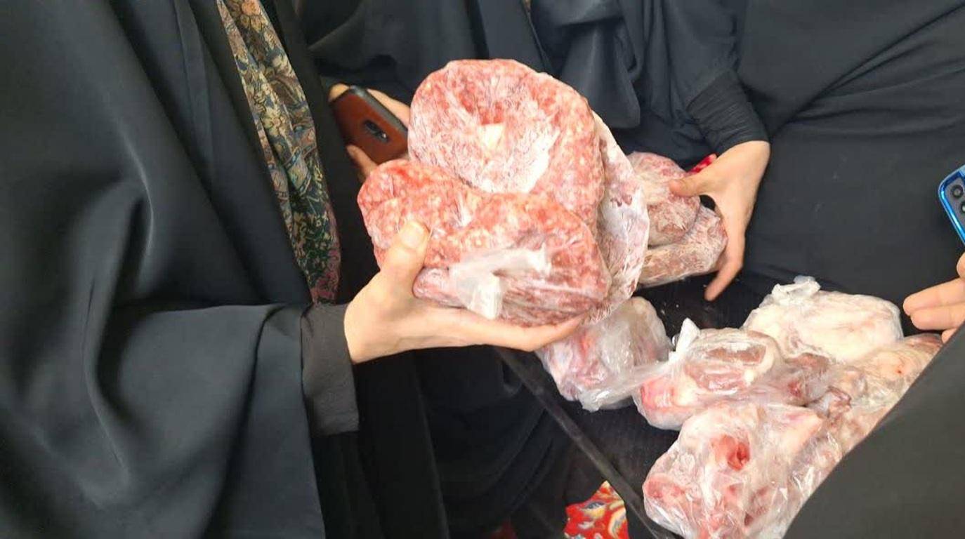 Hands holding packages of halal meat for Aqiqah Qurbani, with donation facilitated by Bitcoin, spread joy and nourishment to the needy.