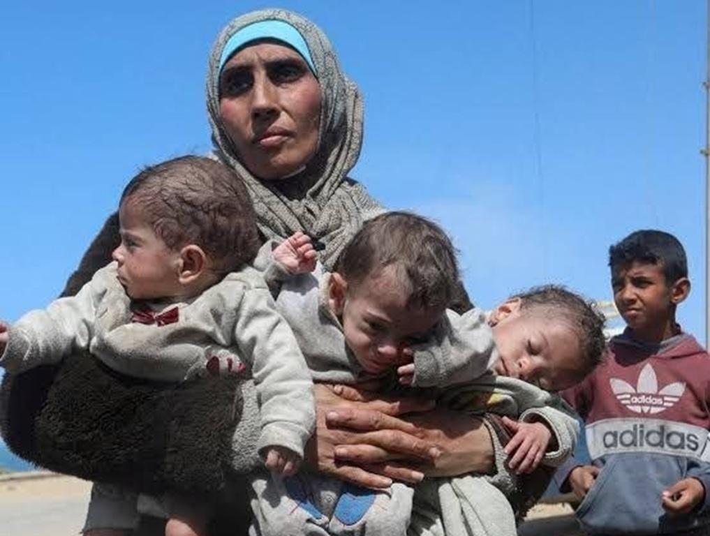 Zakat online with XRP supports displaced mothers and infants in refugee camps through digital wealth purification.