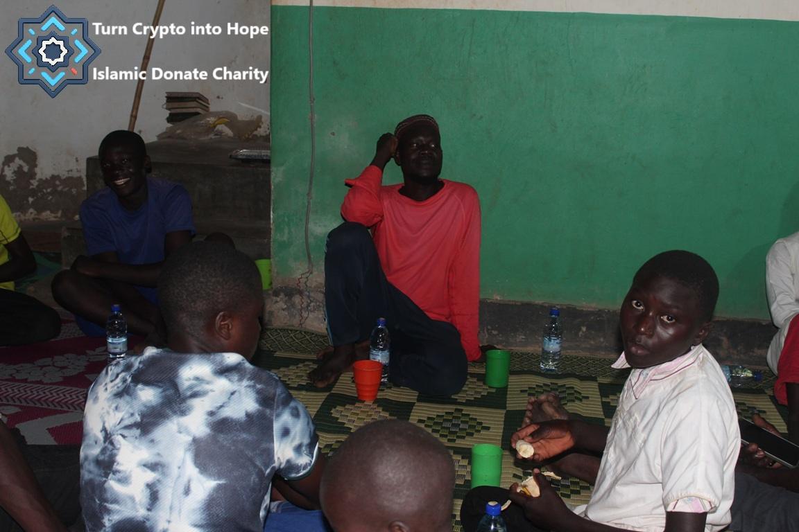 Ethiopia humanitarian crisis relief with USDT turns crypto into hope as families receive food and water in displacement camp.