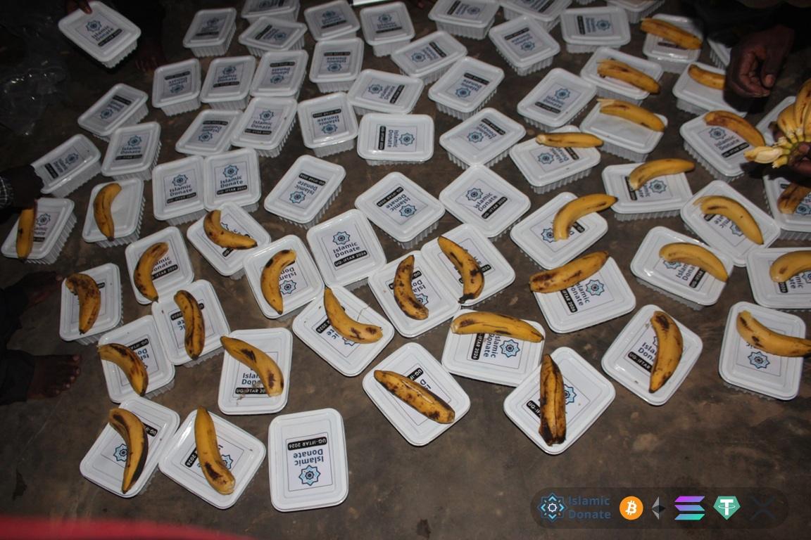 Iftar donation packages with bananas provided for needy fasting Muslims via PYUSD support relief for refugee camps.