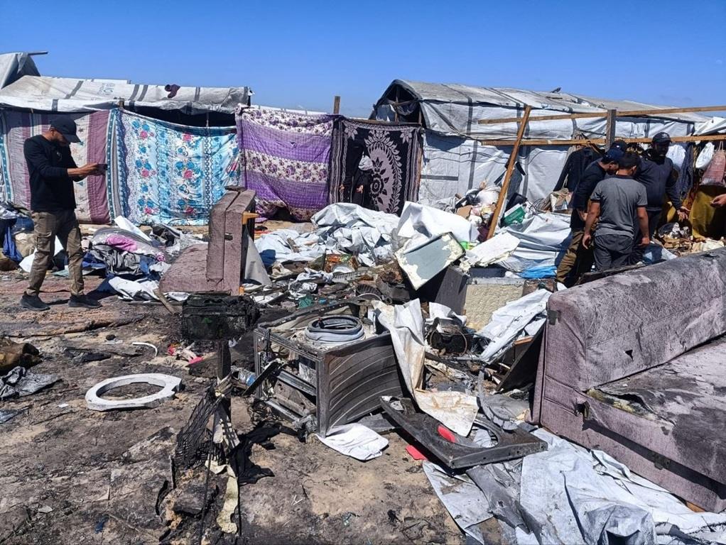 Displacement camps destroyed by summer heat and fires. Donate Stablecoin to Islamic Donate Charity to halt infectious diseases.