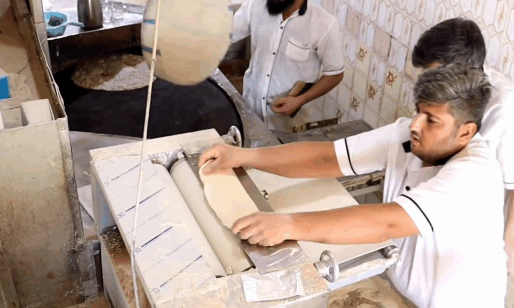 Bread Food Aid Palestine Gaza Rafah bread for children orphan BTC ETH SOL USDC donation